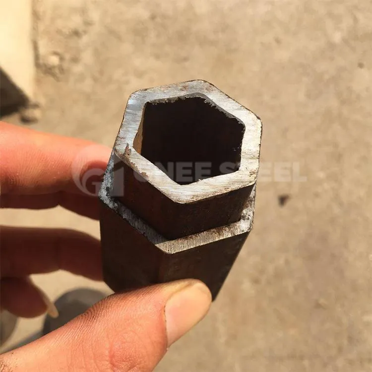 Tube d'arbre d'entraînement