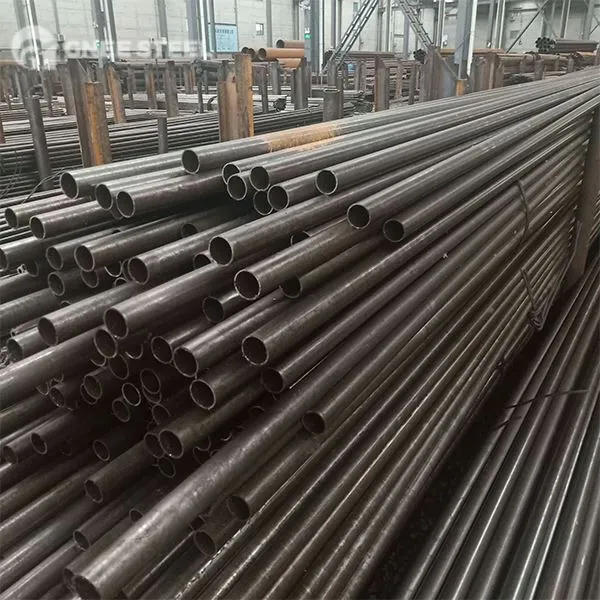 Tubes de précision E215 sans couture