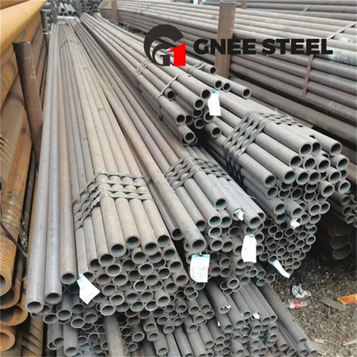 FR10297-1 34Tuyaux cylindriques sans soudure en CrMo4